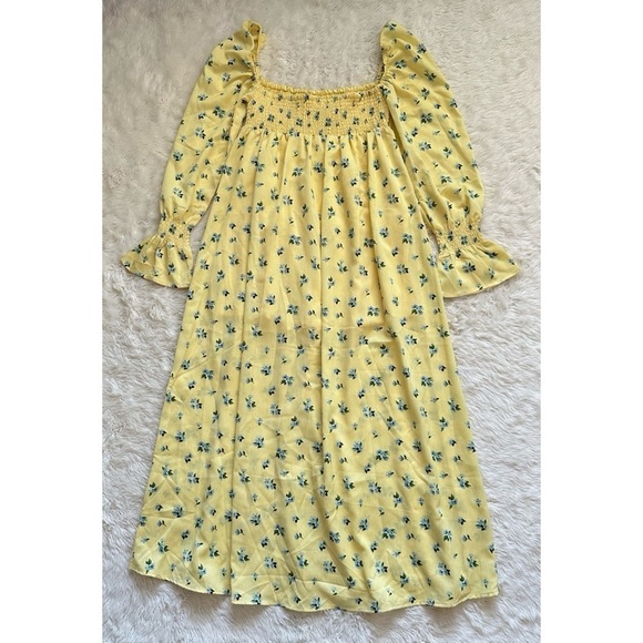 WeWoreWhat Dress Smocked Maxi Off Shoulder Watercolor Ditsy Yellow S NWT New - Picture 5 of 12